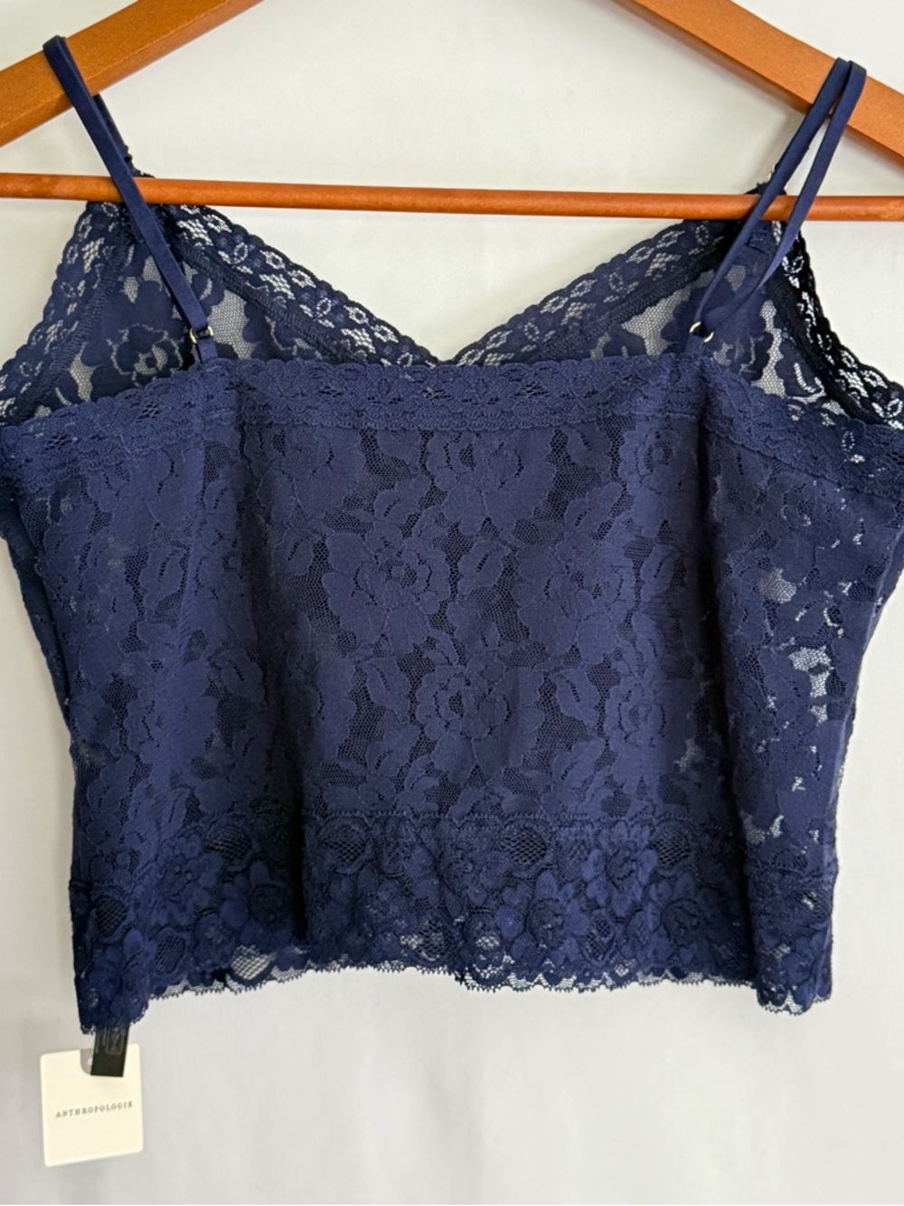 NWT Anthropologie Navy Blue Floral Lace V-Neck Crop Cami Small - Picture 2 of 4
